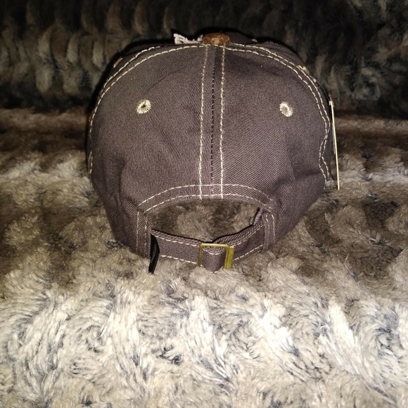 Men's hat - Picture 2 of 2